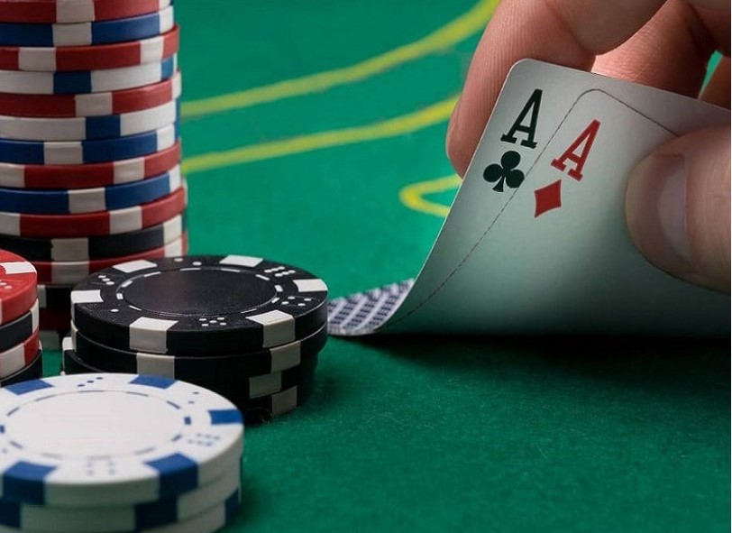 Hai đôi có thứ tự cao thứ 8 trong Poker