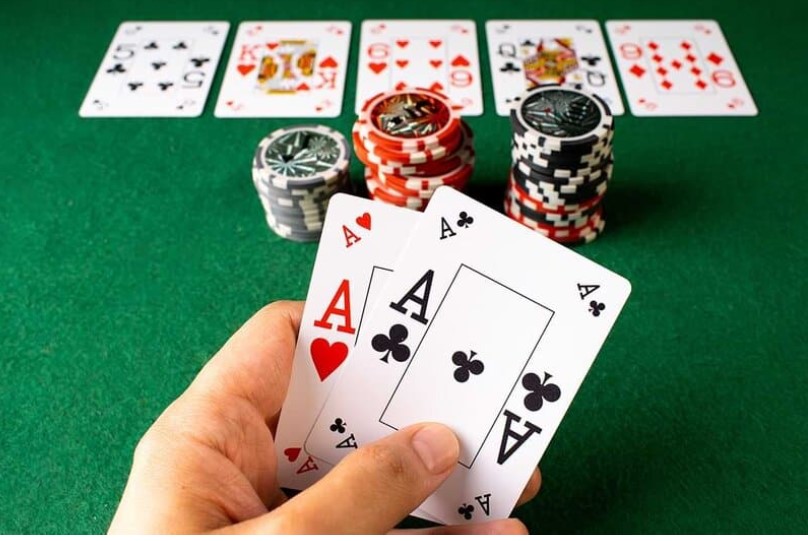 Câu hỏi về thứ tự Poker